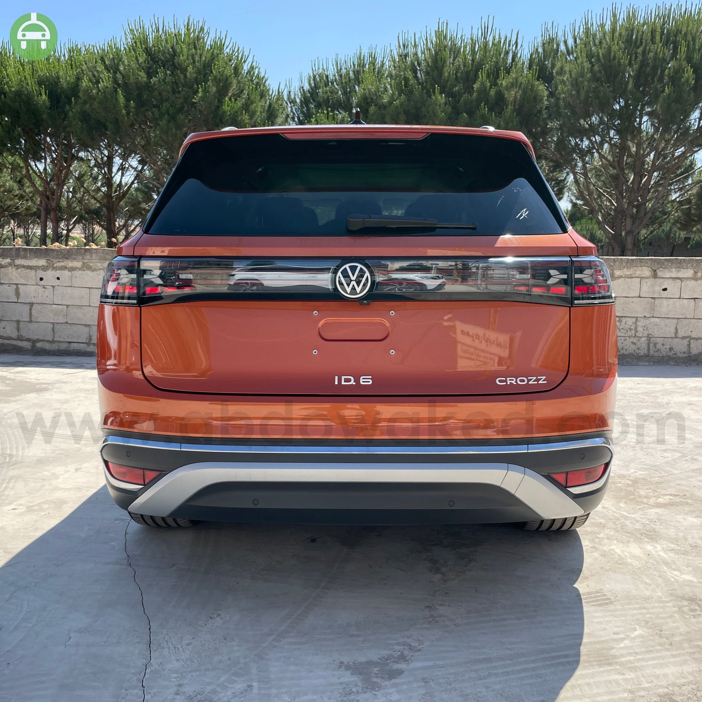 VW ID6 Crozz Pure+ 2022 7-Seater Lava Orange Color 550km Range/Charge Fully Electric Car (New - 0KM)