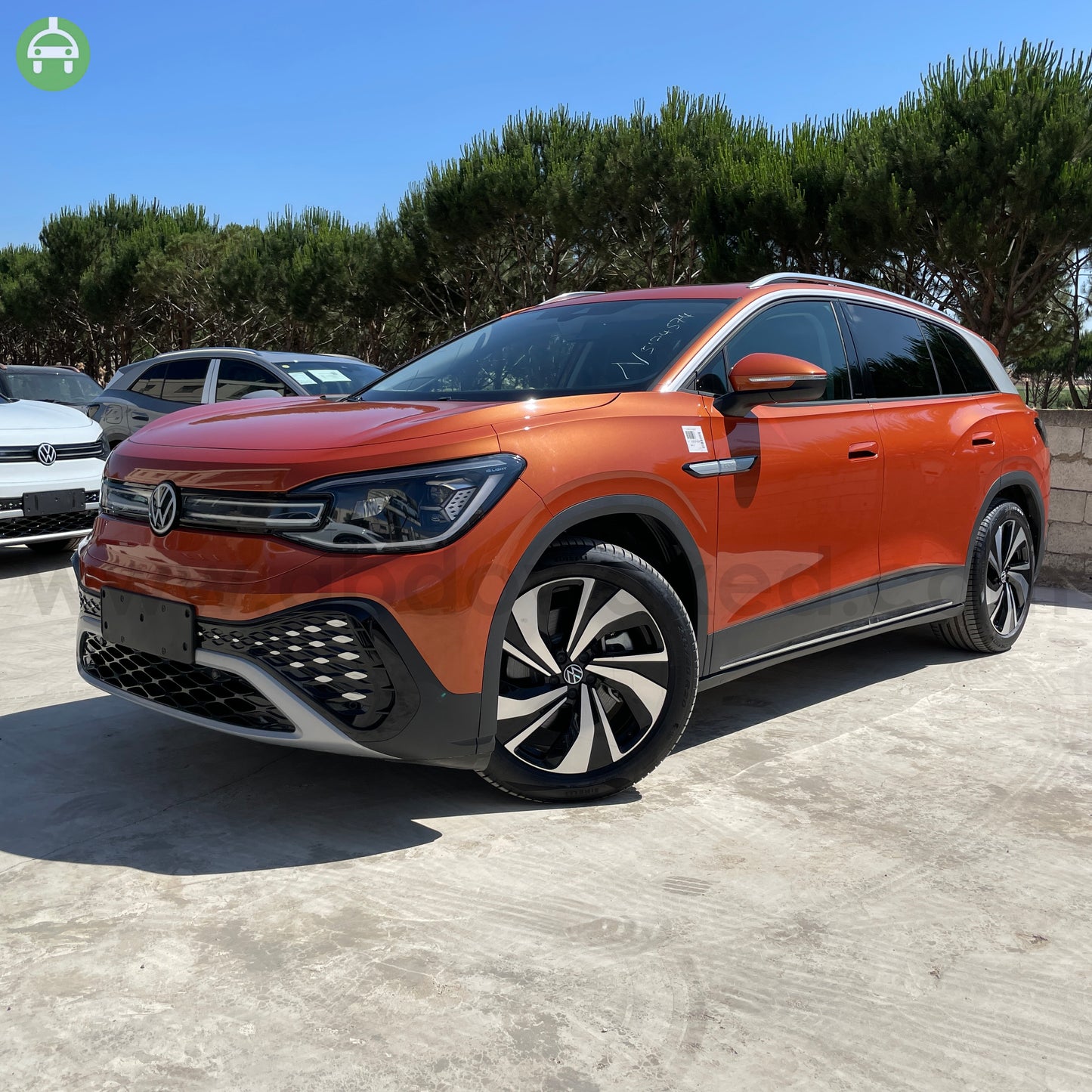 VW ID6 Crozz Pure+ 2022 7-Seater Lava Orange Color 550km Range/Charge Fully Electric Car (New - 0KM)