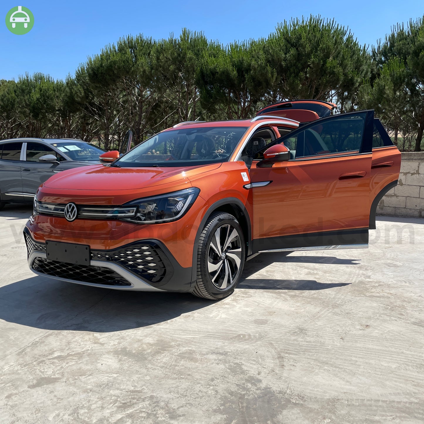 VW ID6 Crozz Pure+ 2022 7-Seater Lava Orange Color 550km Range/Charge Fully Electric Car (New - 0KM)