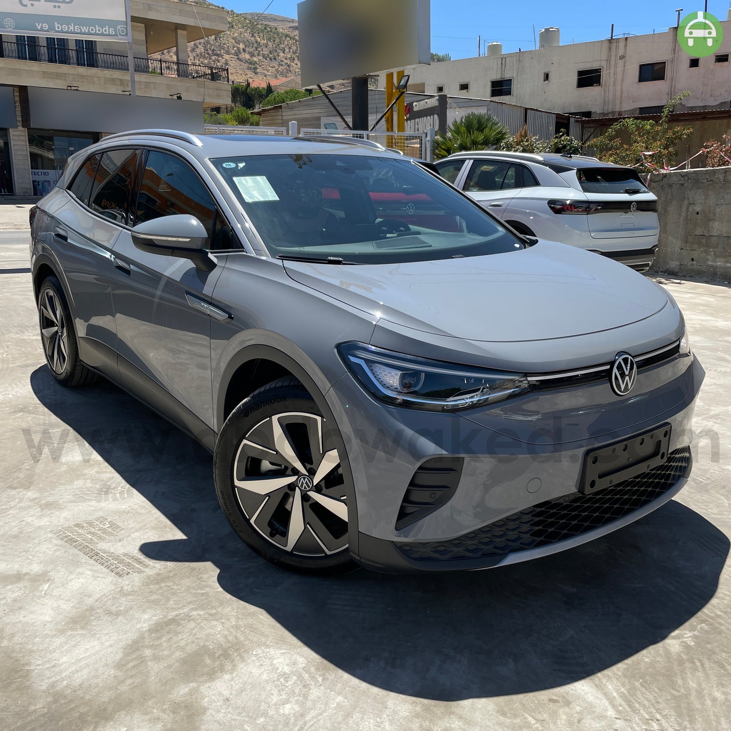 VW ID4 Crozz Pure+ 2022 Nardo Grey Color 550km Range/Charge Fully Electric Car (New - 0KM)