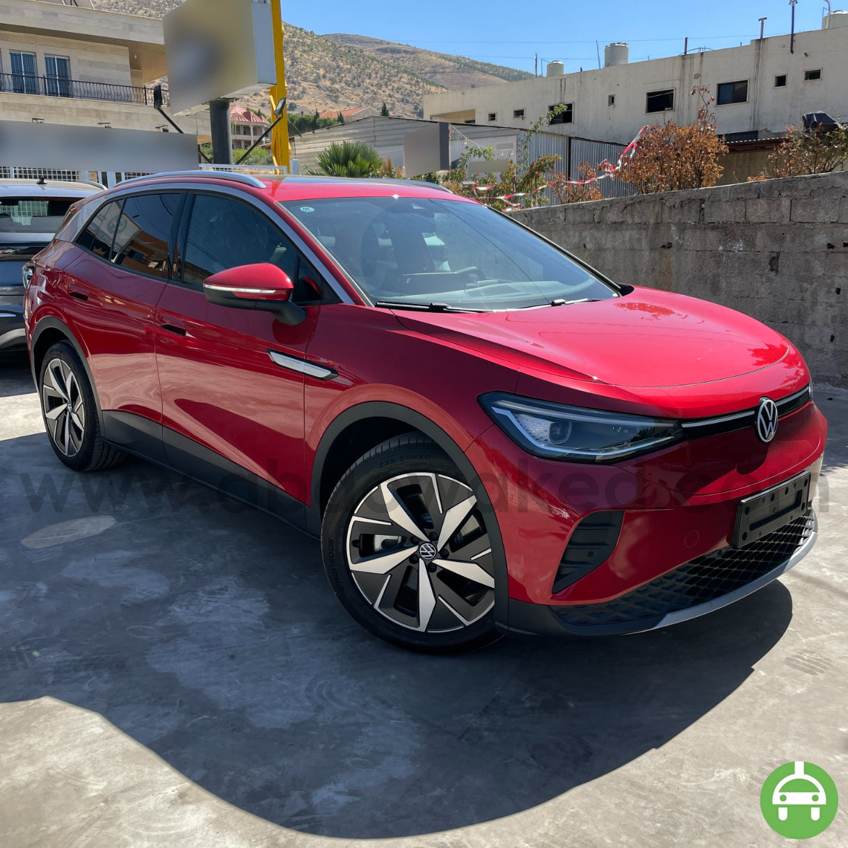 VW ID4 Crozz Pure+ 2022 Red Color 550km Range/Charge Fully Electric Car (New - 0KM)