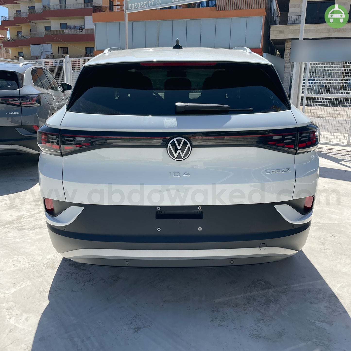 VW ID4 Crozz Pure+ 2022 White Color 550km Range/Charge Fully Electric Car (New - 0KM)
